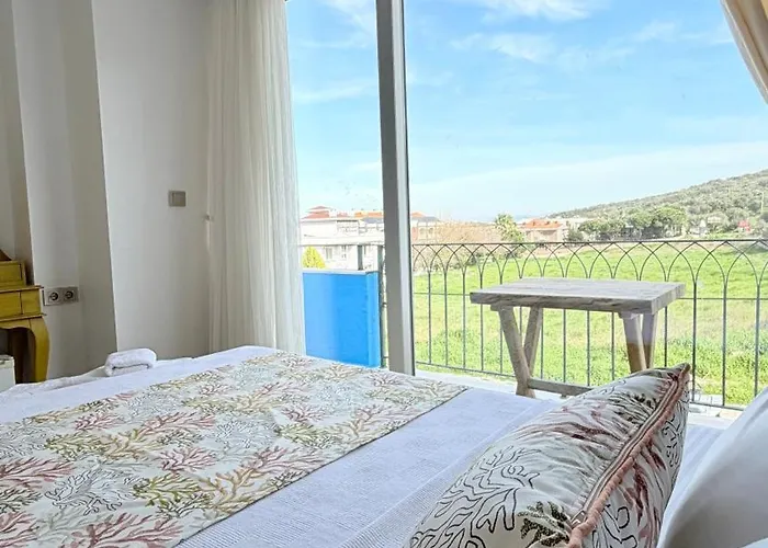 Bed & Breakfast Cunda Morisi 3*