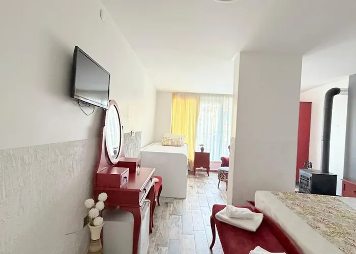 Bed & Breakfast Cunda Morisi 3*