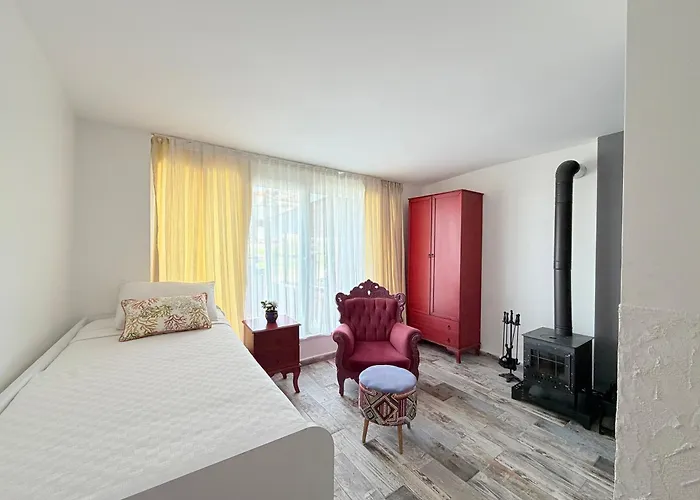 Bed & Breakfast Cunda Morisi 3*